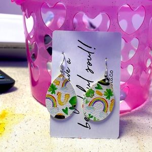 Saint Patrick’s day dangle earrings